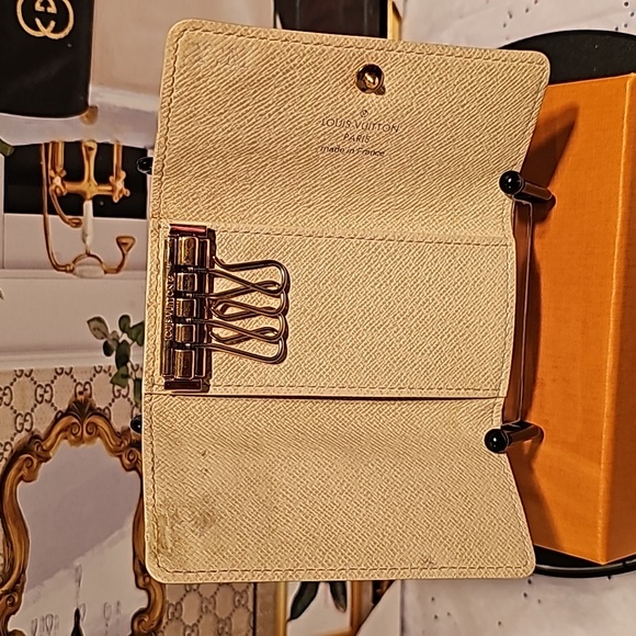 Louis Vuitton Damier Azure Keyholder Wallet - Picture 3 of 10